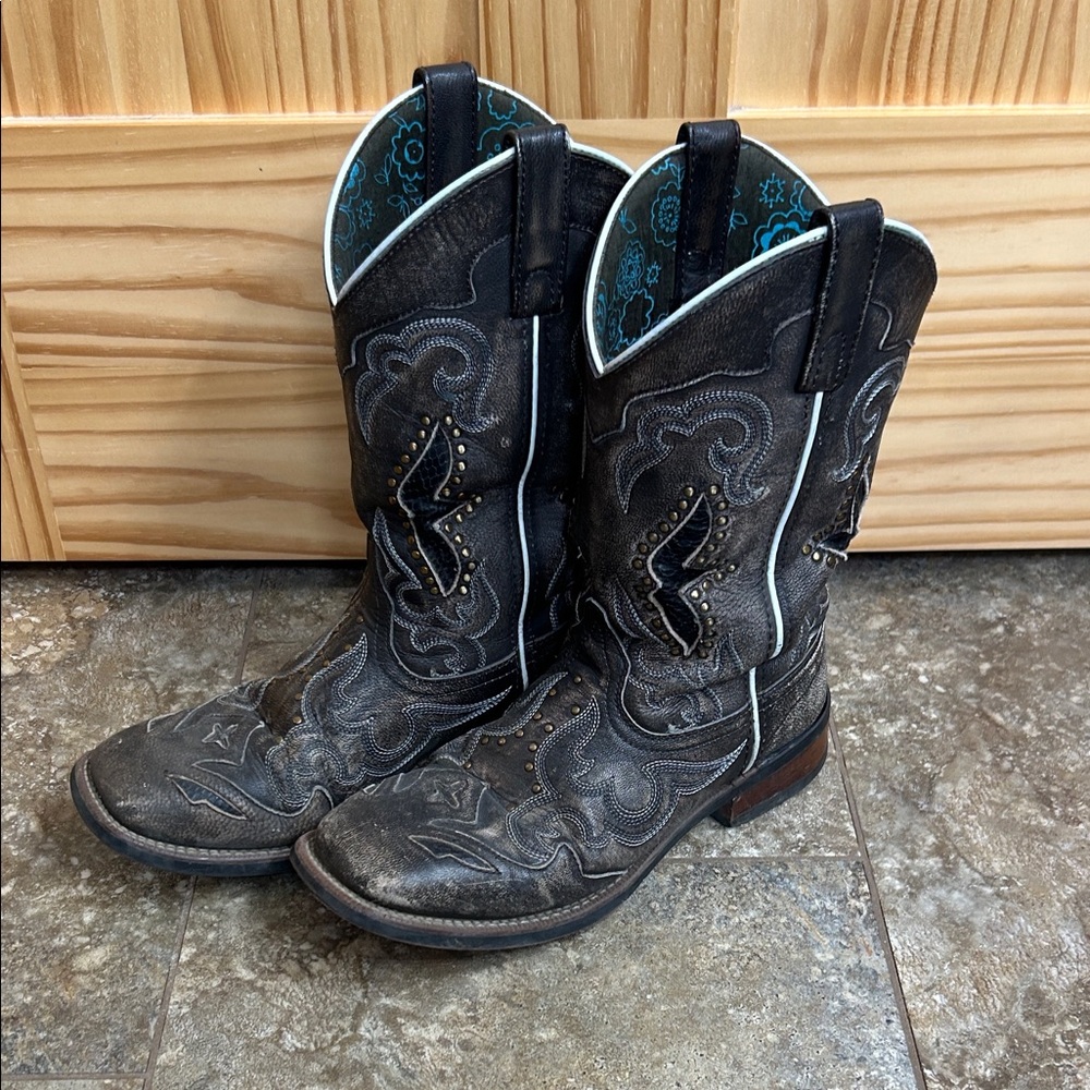 Women’s Laredo boots